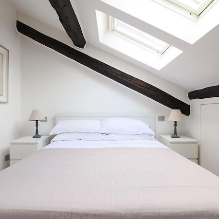 Elegant P.Venezia Attic Apartamento Milão Exterior foto